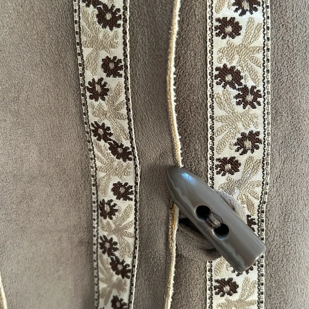 Alfred Dunner Womens Faux Suede Jacket Brown Embroidered Cottagecore‎ Size 12